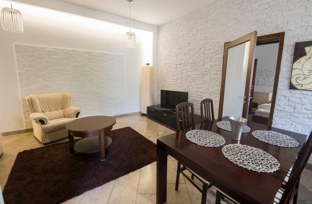 Na Warszawskiej Apartment